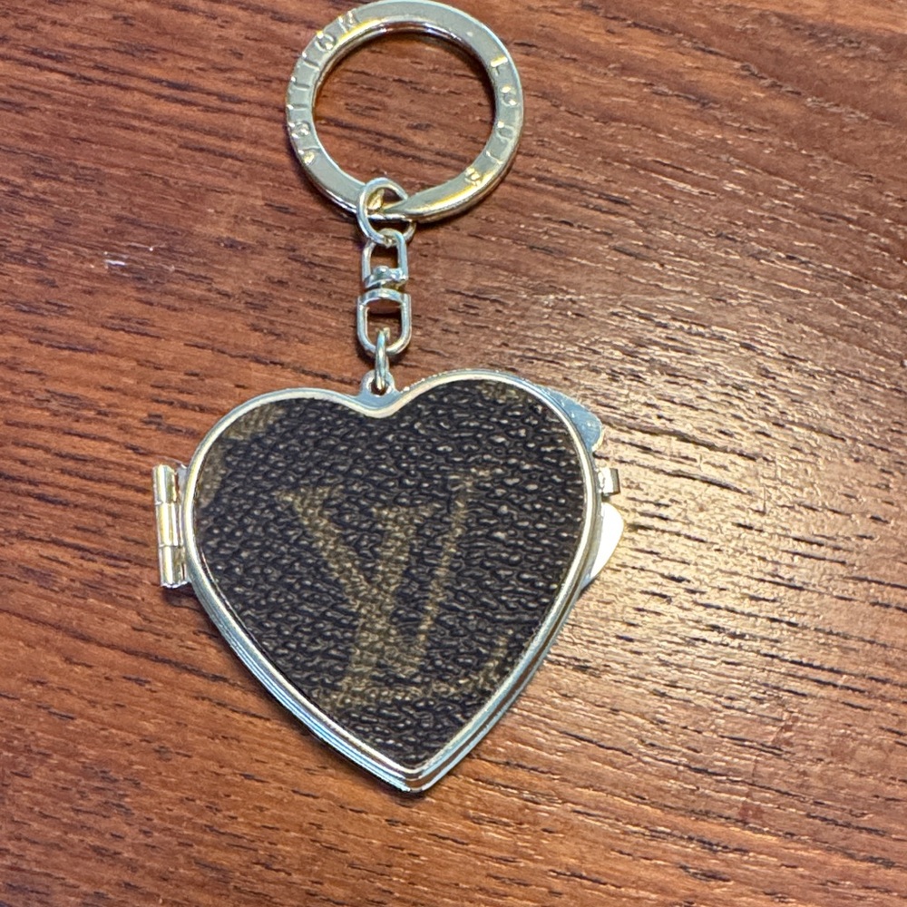 Gold and Brown Heart Mirror Keychain - Picture 4 of 8